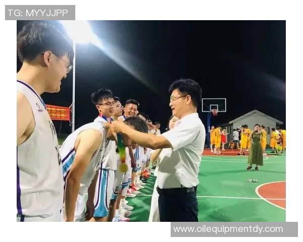 张庆鹏：从篮球场上的拼搏者到生活中的智慧引领者